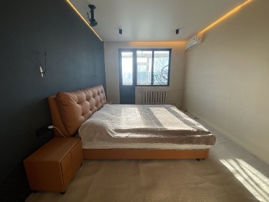 Продам 2х комнатную квартиру за БЦ Мир