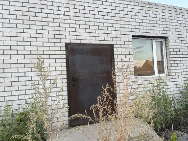 Продам кирпичное здание (под шиномонтаж, баню, склад)