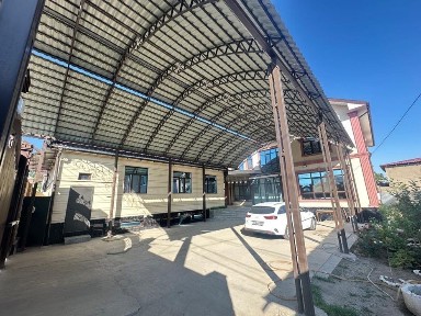 Продается 2 этажный дом и земля 6соток в центре города! стройли для себ