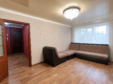! Продаю 3-комнатную квартиру в 21 микрорайоне, Пришахтинск