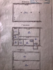 Продам 3 ярусное здания ( подвальное помещения + 2 эт)