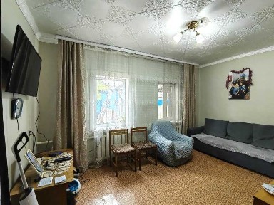 4-комнатный дом 64м² с гаражом, баней, зем. уч. 7соток ЖБИ ул. Стадионная