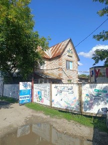 Продам двухэтажный дом с подвалом на Красина