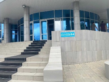 Сдается светлый офис с панорамными окнами и парковочным местом