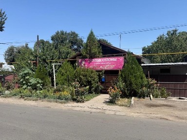 Сдам в аренду действующий салон красоты