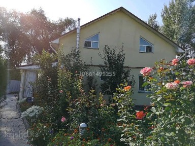 Загородный дом в пос. Улан. 192 кв, баня. Цена 50 млн