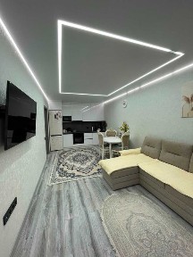 Продается Евро трехкомнатная квартира район УЮТа