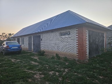 Продаётся частный дом на 10 сотках с. Подстепное, гараж, баня, кухни