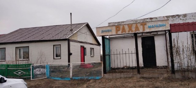 СРОЧНО! Продам 3-комнатный дом с магазином и мебелью