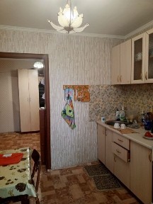 Продам 4 ком кв на 19 микрорайоне