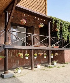 Деревянный Шале с бассеном и баней возле Кок Тобе