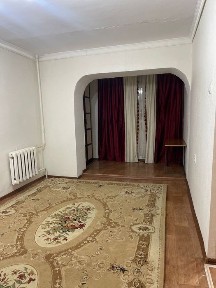 Сдается 1 комнатная квартира, 4- мкр 2- дом, возле море, по часам-1500