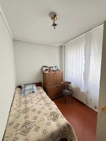 Продается трехкомнатная квартира в центре города
