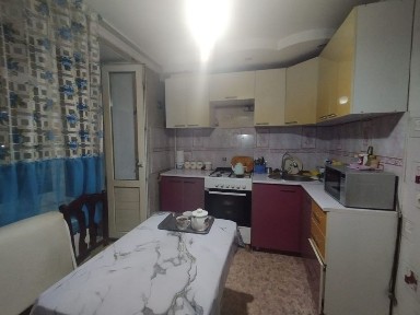 Продам Малосемейку 4 мкр