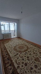 Екі бөлмелі пәтер сатылады Жаңа үйде қызыл кірпіштен тұрғызылған