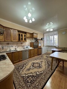 Продам 4 ком. квартиру в бывшем детском садике