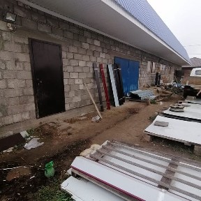 Сдам или продам помещение под бизнес, 10 соток, с постройкой 180 кв