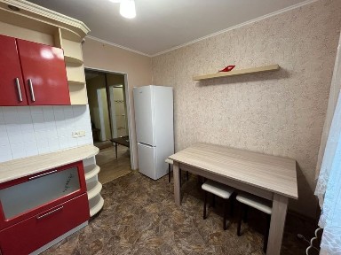 Сдается 2 ком. квартира р-н Скифа.