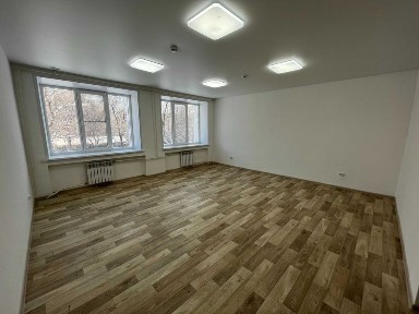 Сдаётся Кабинет на 2 этаже Делового центра, 32,5 кв. м.