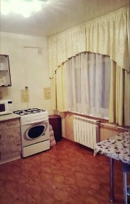 Сдам посуточно 1к. кв в 7мкр полностью мебелированную, чистую.