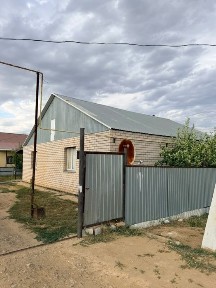 Частный дом с дейсвующим магазином