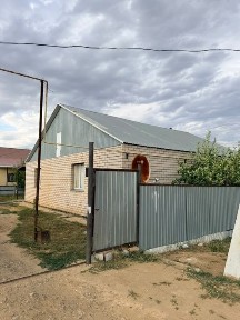 Частный дом с дейсвующим магазином
