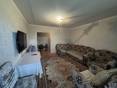 Продаем 3 комн. квартиру по ул. Гапеева 1