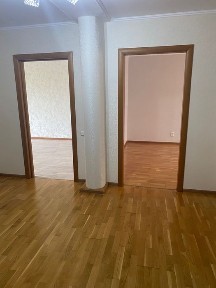 Продаётся 4-комнатная квартира в 6 микрорайоне, дом 70, г. Житикара