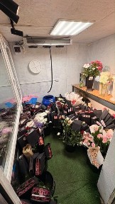 Сдается цветочный магазие в суб аренду