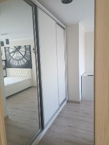 Сдам 2 комнатную квартиру по Момышулы