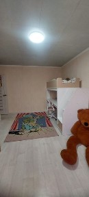 Срочно продается 4х комн квартира в Акжаре