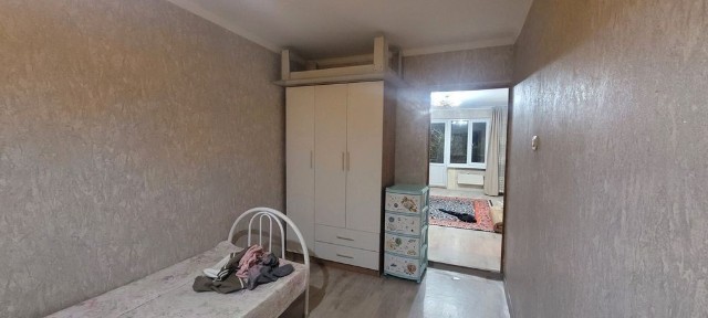 Сдам двухкомнатную квартиру в 4 мкр