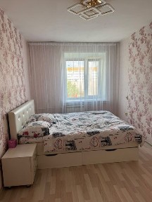 Сдам 3-ком квартиру девушкам студенткам. 200 тыс + ком. можно 4 чел