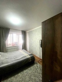 Продается трехкомнатная квартира на 11ом микрорайоне по горячей цене