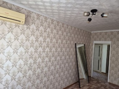 Продам 2 к. кв район Жилянка