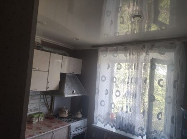 Продам двухкомнатную квартиру на бак баке