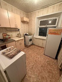 Сдается 1 комнатная квартира на длительный срок можно са сваею мебелью