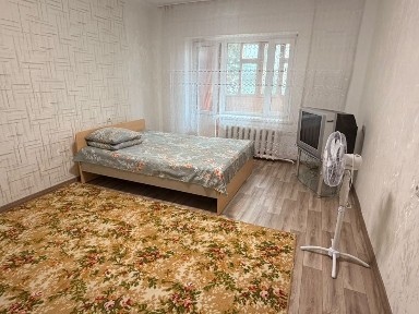 Сдаю 1комнатную квартиру посуточно в районе вокзала Алматы1