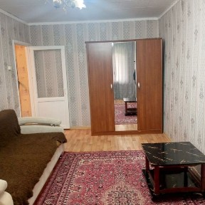 Сдам 2ух на Бурова 16