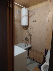 сдам 2-х комнатную квартиру на длительный срок, семейным. Западный мкр