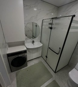 Продам готовый дом из газоблока с мебелью и техникой, 7 сот