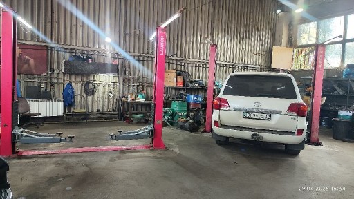 Сдаётся в аренду авто подъемник на автосервисе, сто