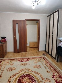 Продам 2 к. Кв. На 12 микрорайоне.