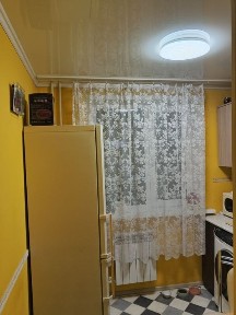 Продам двух комнатную благоустроенную квартиру. Микрорайон молодёжный