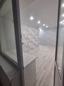 Продается двухкомнатная квартира. Центр.