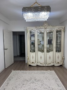 Мкр. Берекден 3 бөлмелі пәтер сатылады.