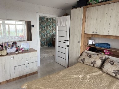 Продам 3 ком квартиру в кирпичном доме