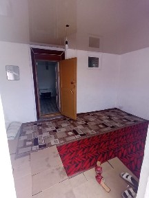 Продам или сдам в аренду полублогост. квартиру барчного типа. Ауэзова 4