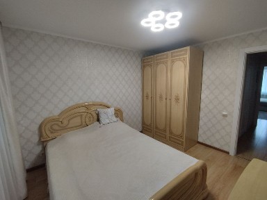 Продам 3-х комнатную в 8 мкр