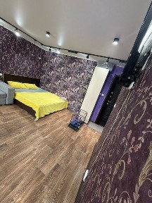 2-комнатнаяКОСМОНАВТОВ 13, 3этаж, середина. Остаётся всё, мебель, техника